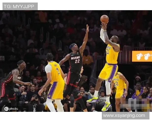 湖人对热火G6下半场精彩录像回放分析与精彩瞬间回顾