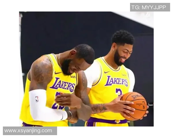 独行侠完胜！浓眉24+14状元首发第二，湖人克星大迸发，克莱12+2